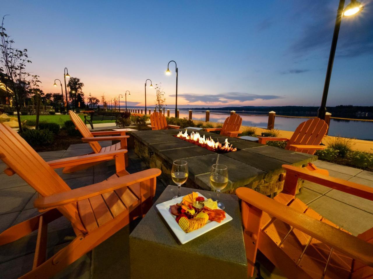 Chautauqua Harbor Hotel - Jamestown Celoron Eksteriør bilde